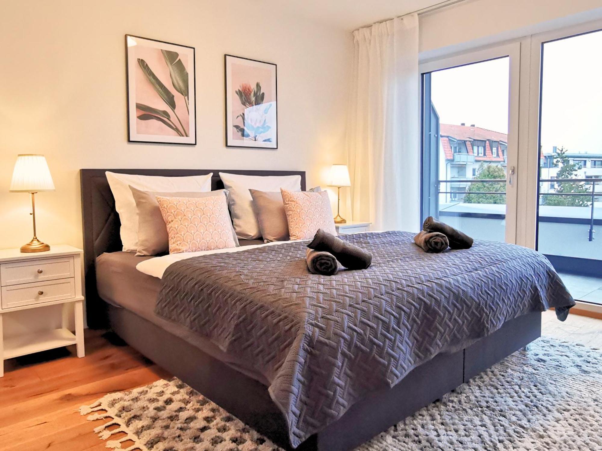 Fynbos Penthouse Deluxe, Balkon, Parkplatz Apartment Straubing Ngoại thất bức ảnh