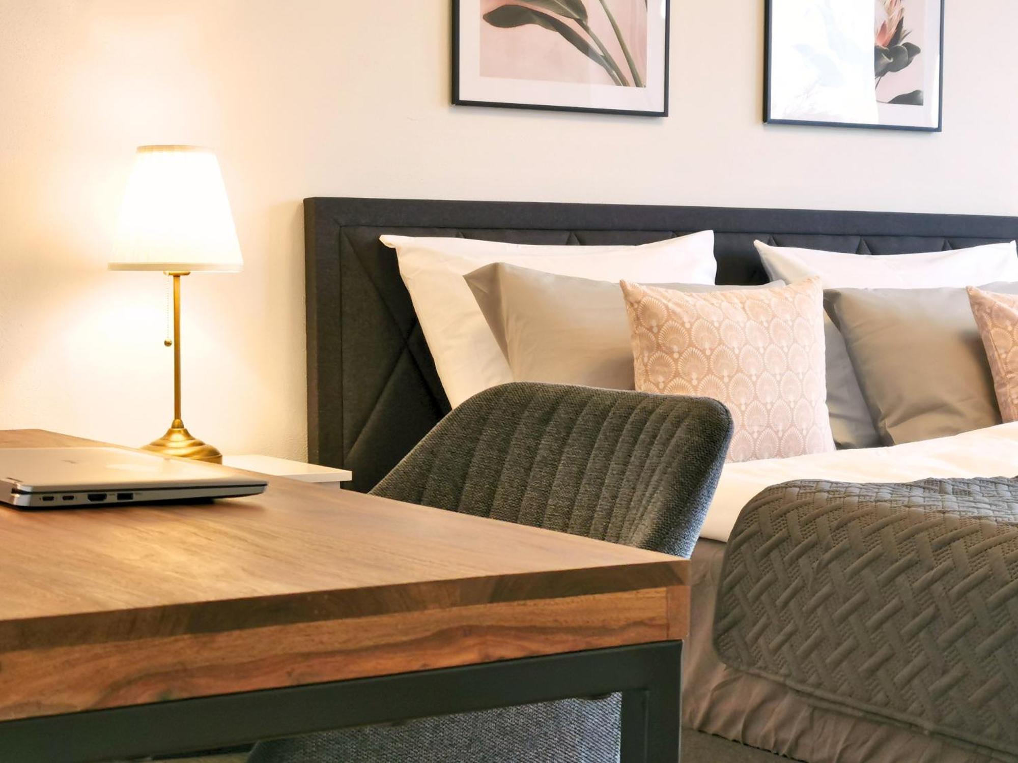 Fynbos Penthouse Deluxe, Balkon, Parkplatz Apartment Straubing Ngoại thất bức ảnh